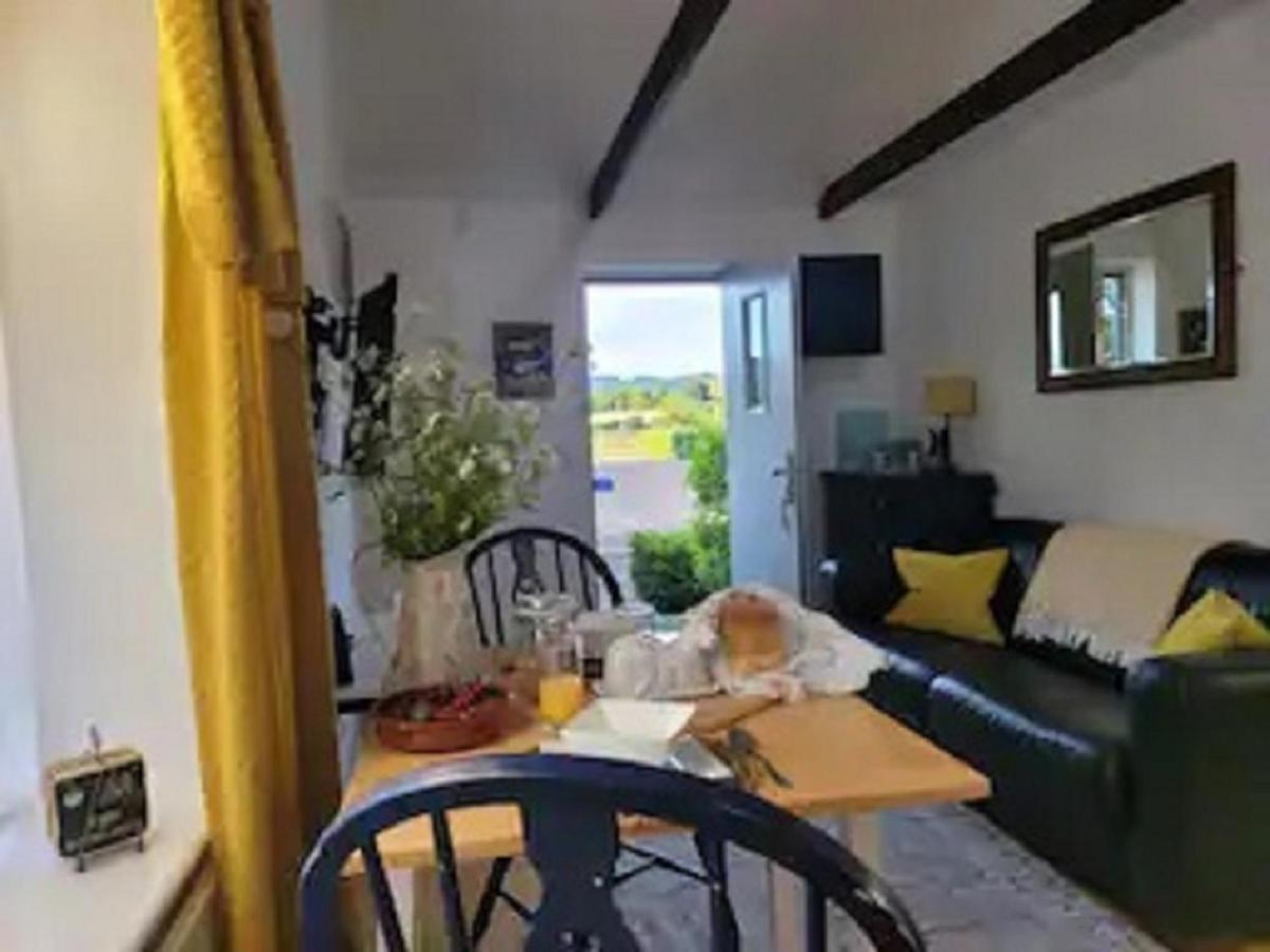 Birch Cottage With Private Wood Fire Hot Tub Harrietsham Luaran gambar