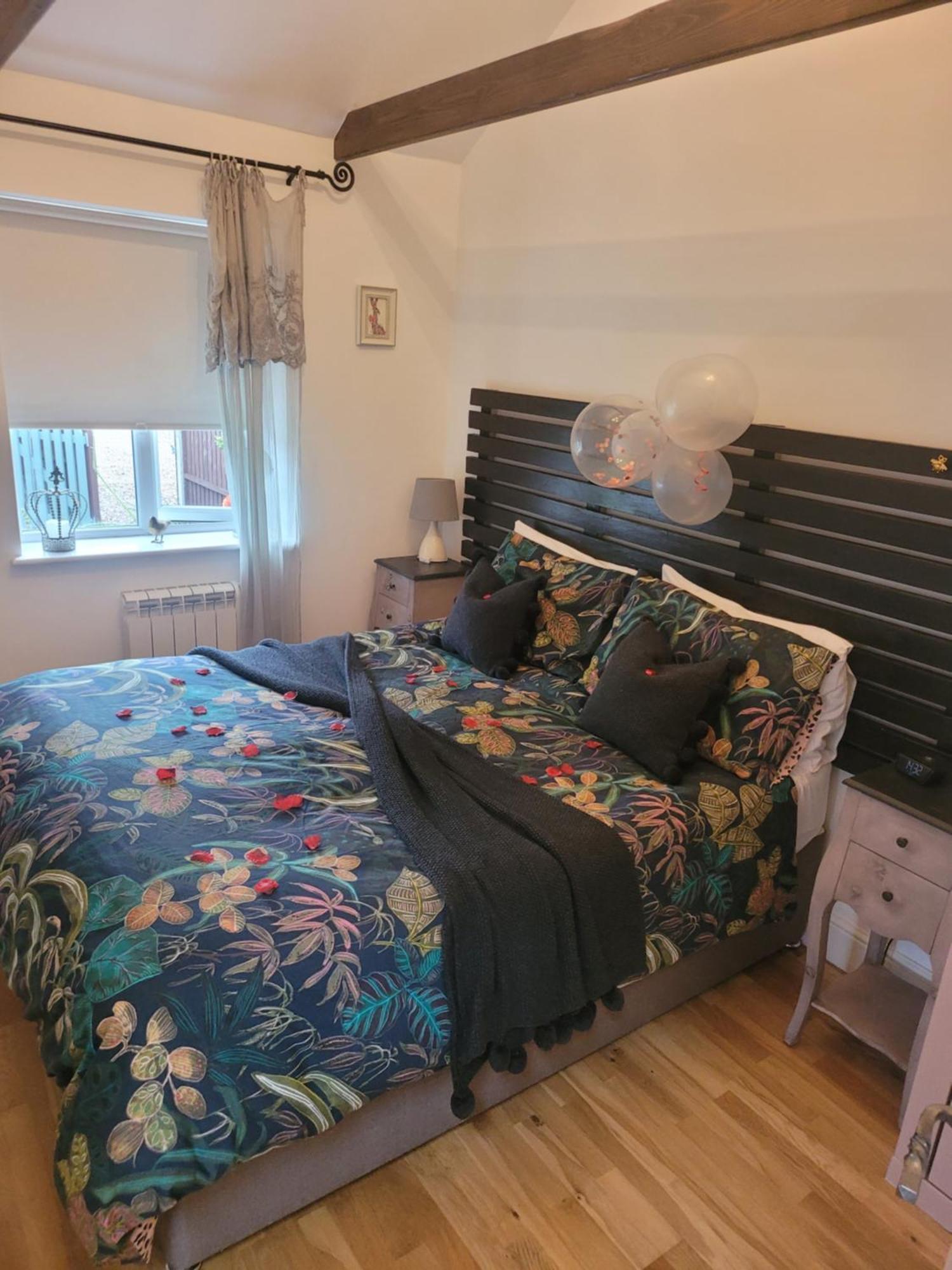 Birch Cottage With Private Wood Fire Hot Tub Harrietsham Luaran gambar